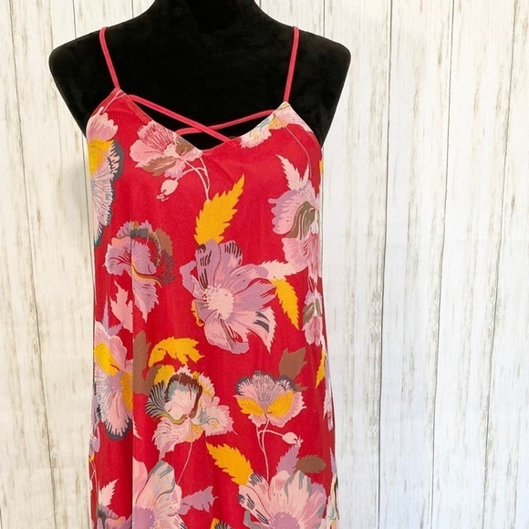 LOVE Fire red floral tropical dress size Medium - Picture 2 of 6